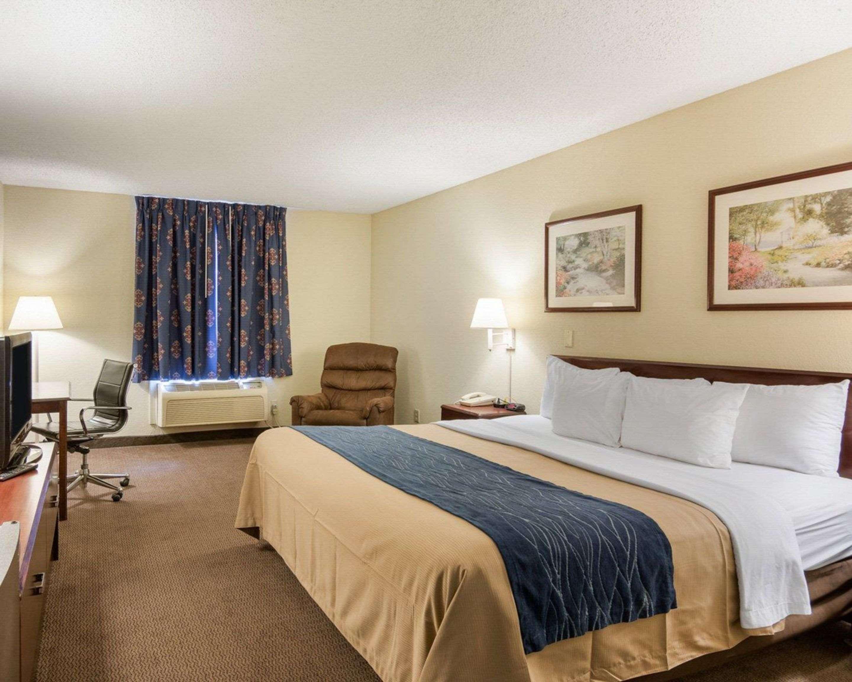 Quality Inn University Area Farmville Extérieur photo