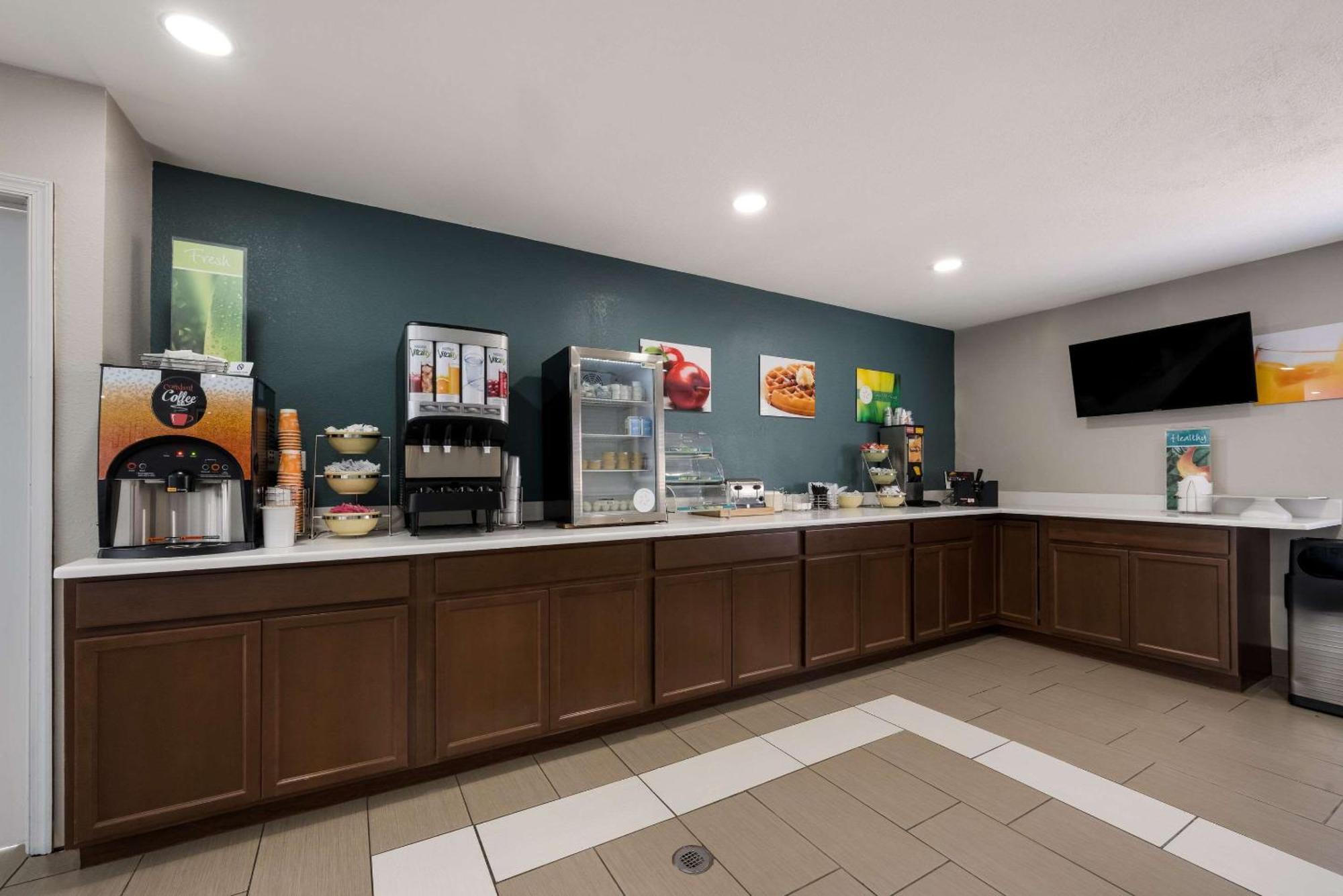 Quality Inn University Area Farmville Extérieur photo