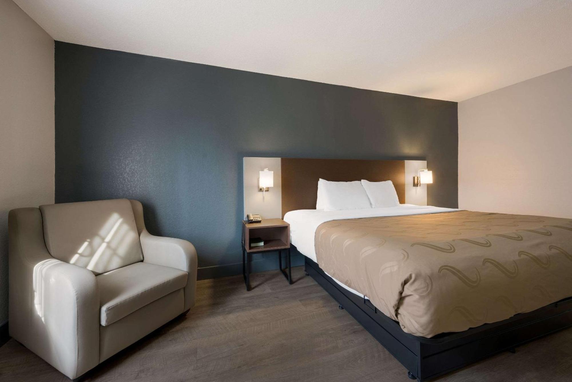 Quality Inn University Area Farmville Extérieur photo